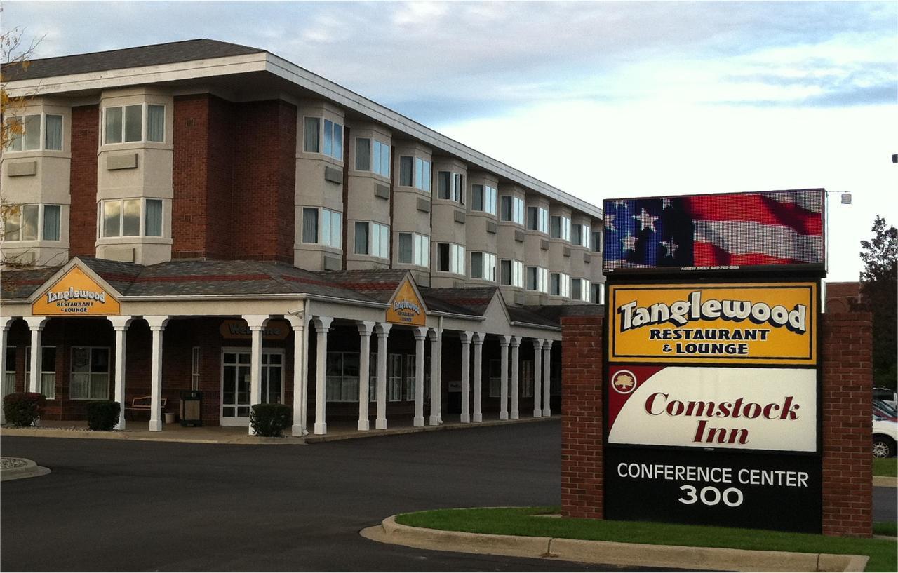 Comstock Inn & Conference Center Owosso ภายนอก รูปภาพ